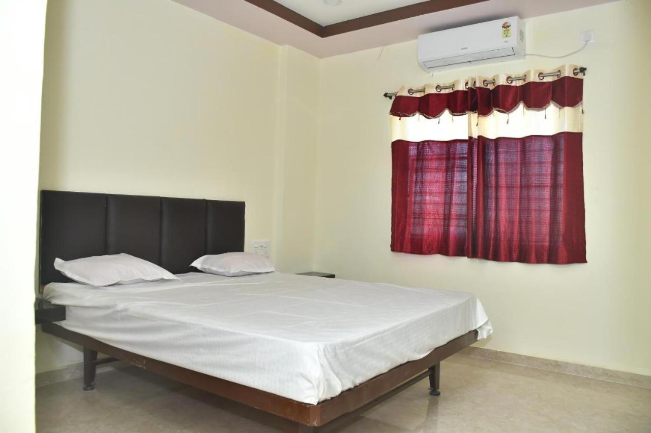 Hotel Kalika Residency - Akkalkot Akalkot Exteriér fotografie